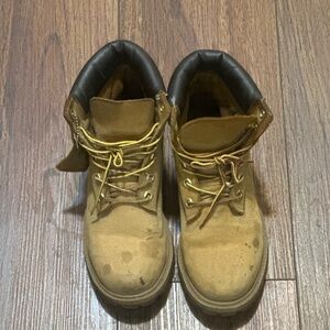 Timberland tan Boots